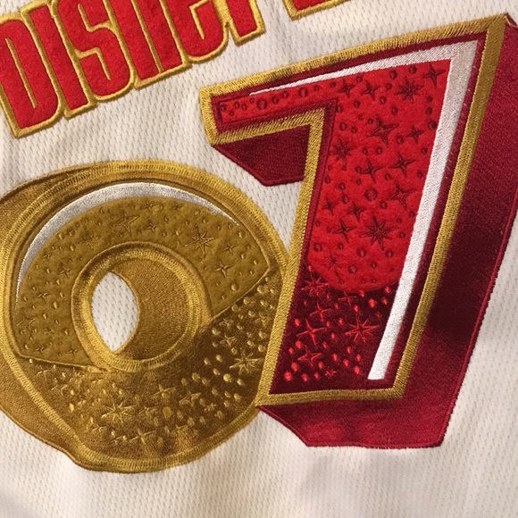 Like New Walt Disney World Jersey kids large. - Picture 11 of 12